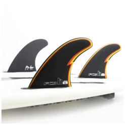 Ailerons SURF FCS II Gerry Lopez PC Medium Noir Set De 3 -Surf sans titre 3 25 04 2022 09 27 49